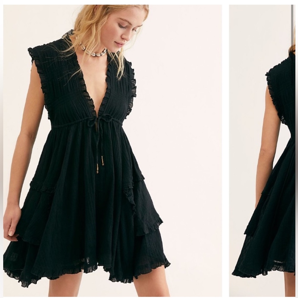 Free People Antoinette Mini Dress Pebble
Ruffle Boho Size Small